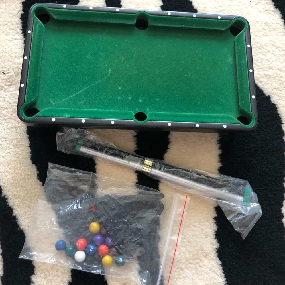 Mini Pool table tabletop billard - Picture 4 of 4